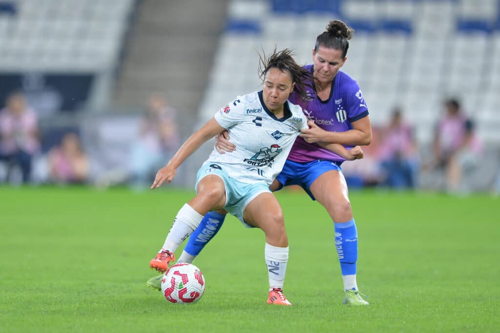 Monterrey vs Pachuca: Charlyn Corral busca seguir haciendo historia en la Liga MX Femenil. (Photo by Azael Rodriguez/Getty Images)