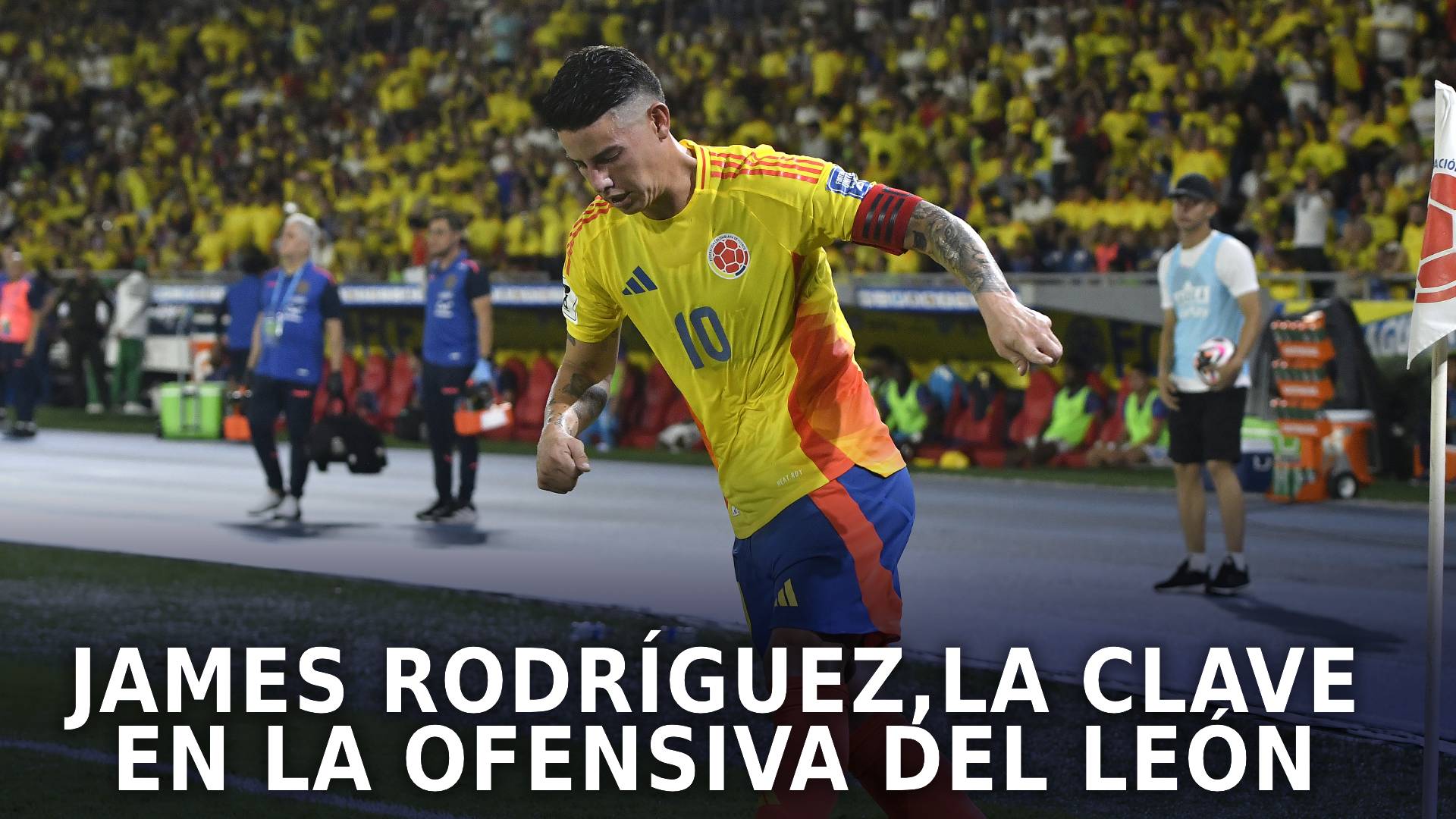 James Rodríguez con la playera de la Selección de Colombia.