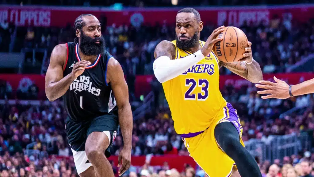 Los Ángeles Clippers vs Los Ángeles Lakers será uno de los partidos más esperados de la jornada de domingo de la NBA.