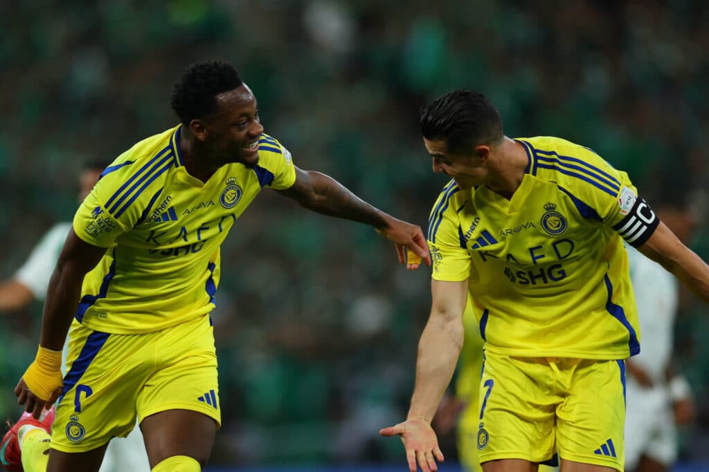 Cristiano Ronaldo y Jhon Durán, titulares en Al Nassr vs Al Orobah