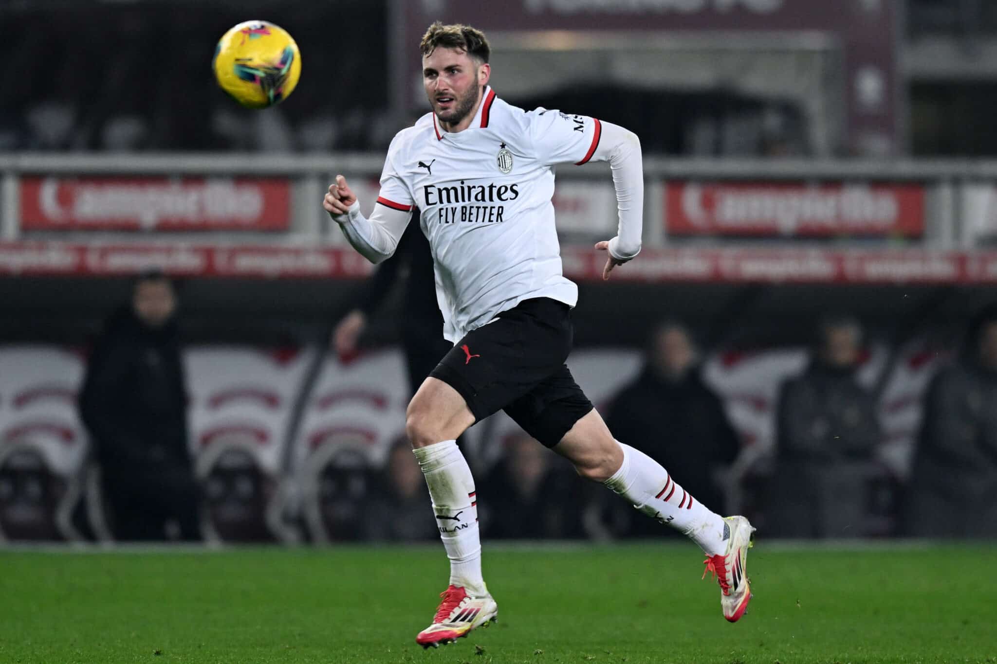 AC Milán vs Bologna por la Serie A.