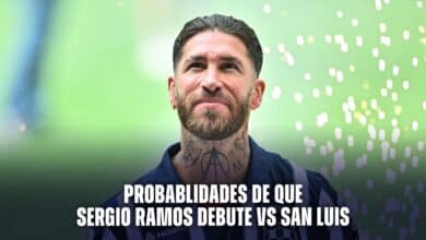 Sergio Ramos con la playera de Rayados de Monterrey