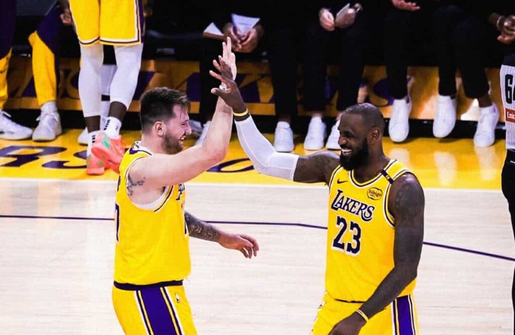 Lakers vs Timberwolves será uno de los partidos especiales en esta jornada de jueves en la NBA.