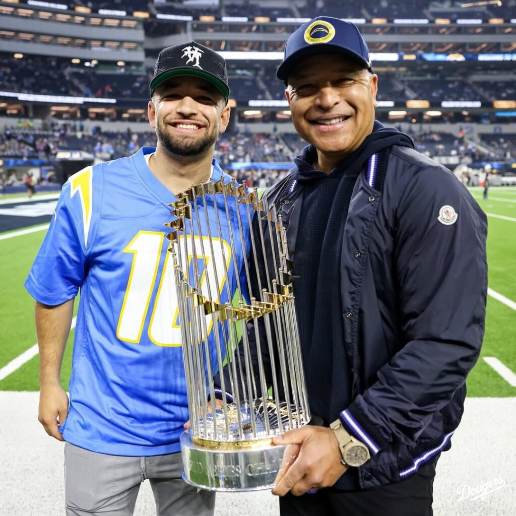 Dave Roberts extendió su contrato con Dodgers, a días del inicio de la temporada regular 2025.