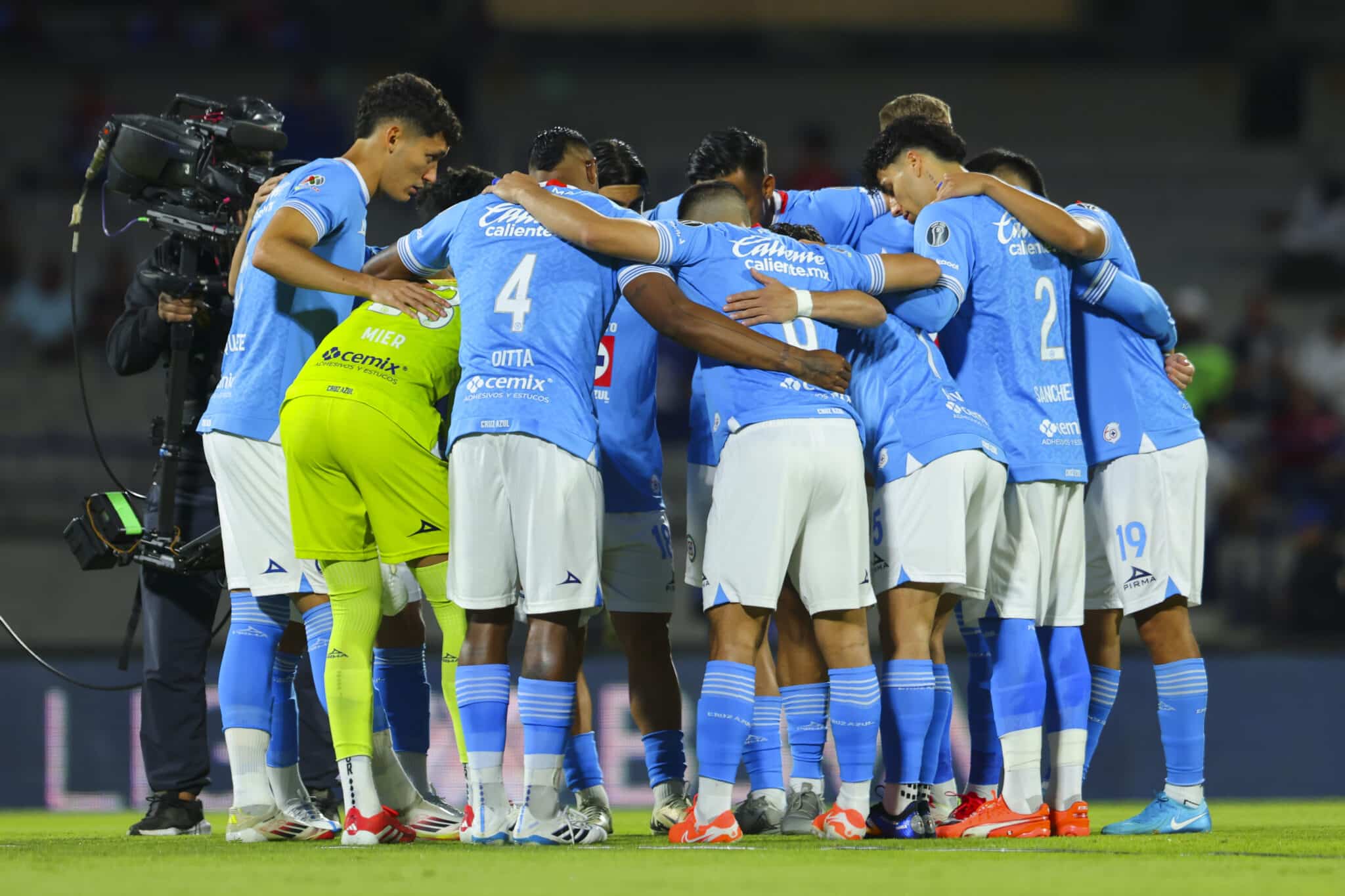 Chivas vs Cruz Azul hoy por la Liga MX. se viene cruz azul vs vancouver