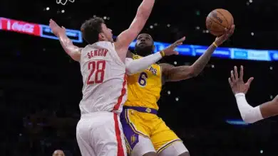 Lakers vs Rockets será uno de los partidos especiales que tendrá la jornada de lunes de la NBA.