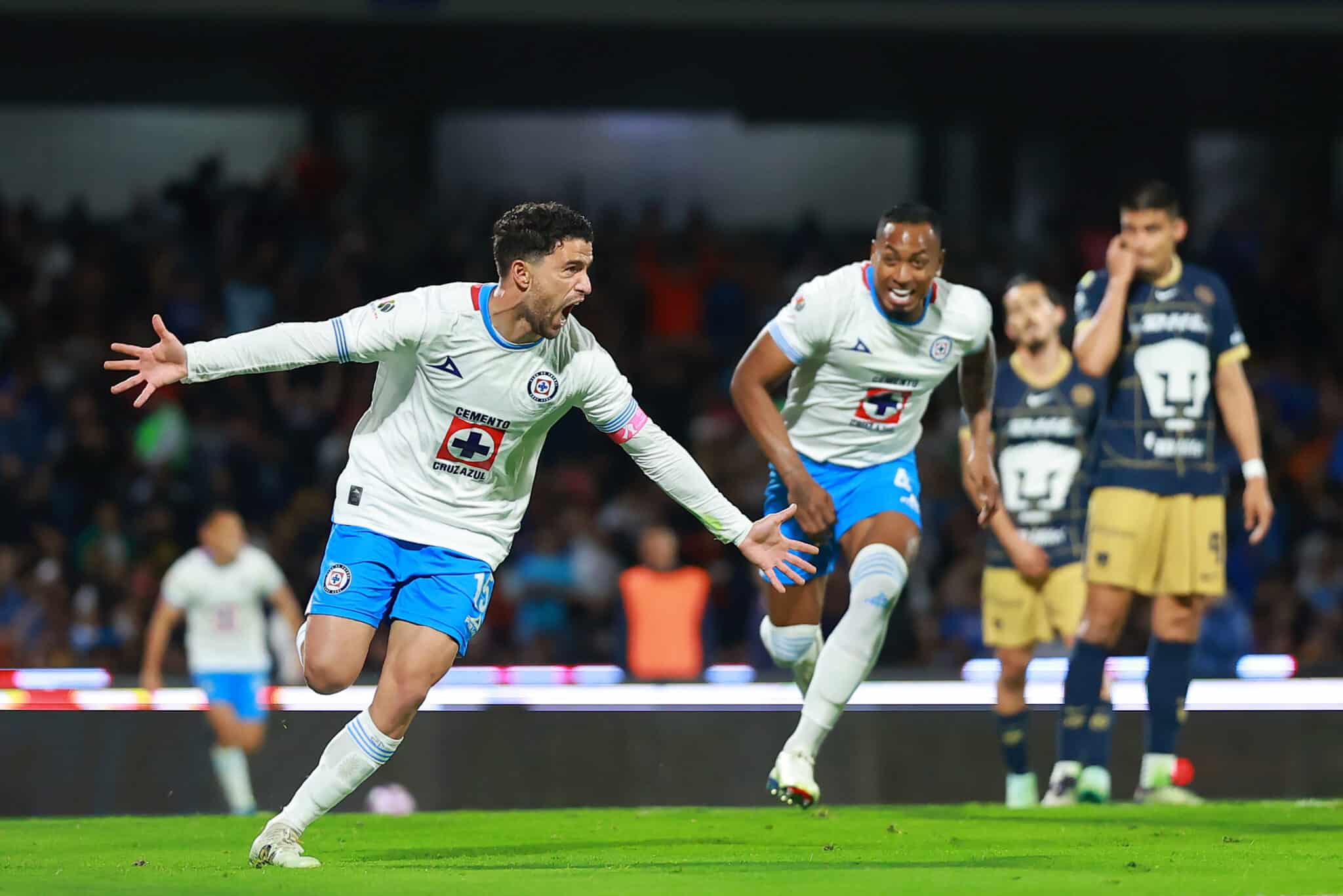 Cruz Azul vs Pumas por la Liga MX