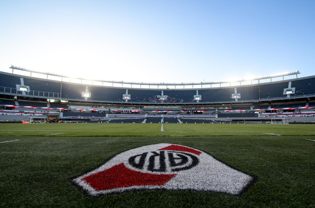 River hoy jugará sin público en el Monumental vs Barcelona SC