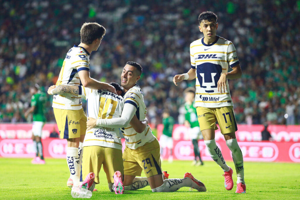 Pumas va por el triunfo sin Aaron Ramsey. (Getty Images)