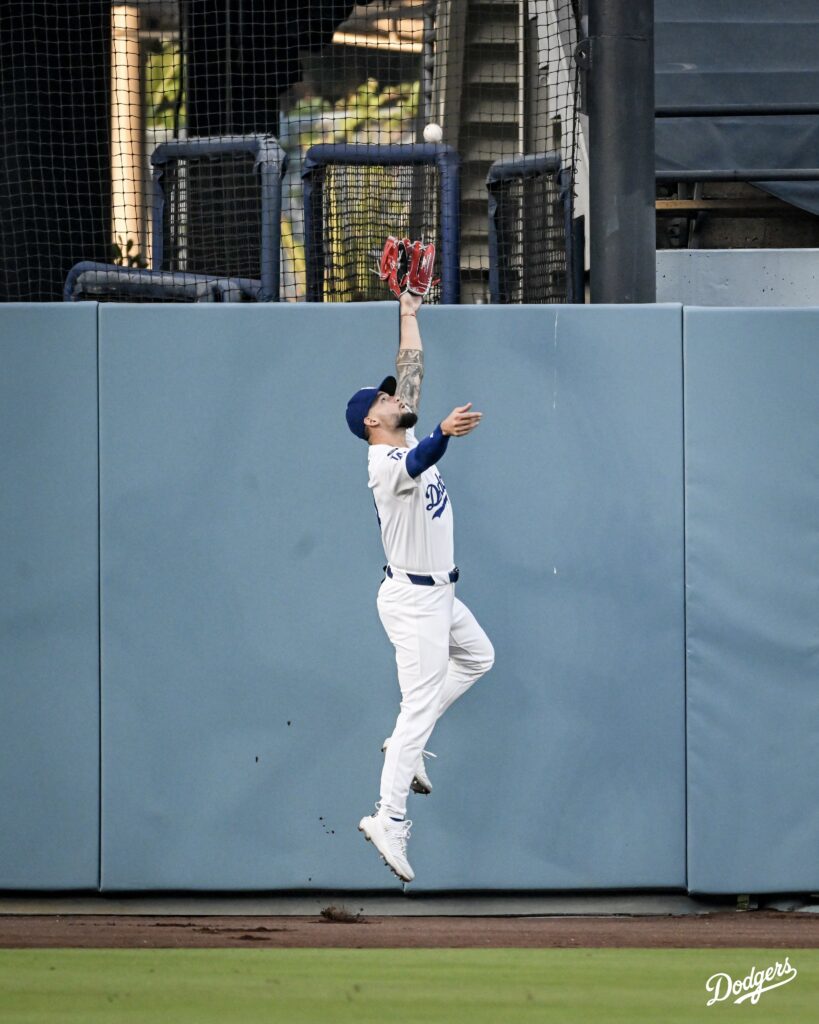 Dodgers vs Rangers, uno de los partidos especiales de este viernes de MLB. 