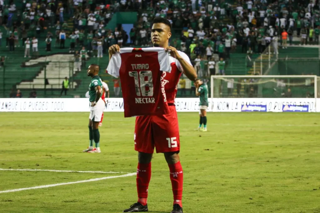 Santa Fe busca ganar el primer partido de los Cuadrangulares. 