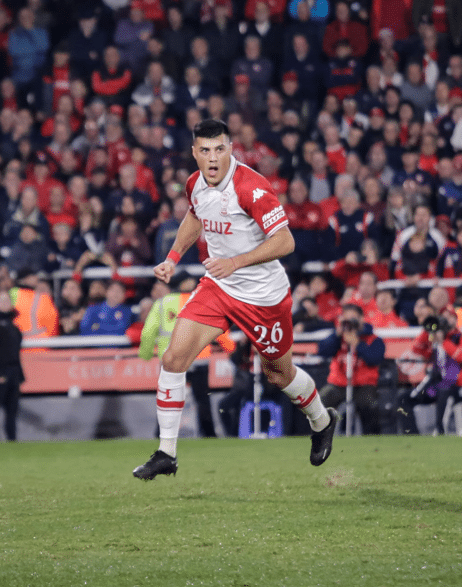 Si gana, el Globo se meterá en octavos. El empate, también podría servir. 