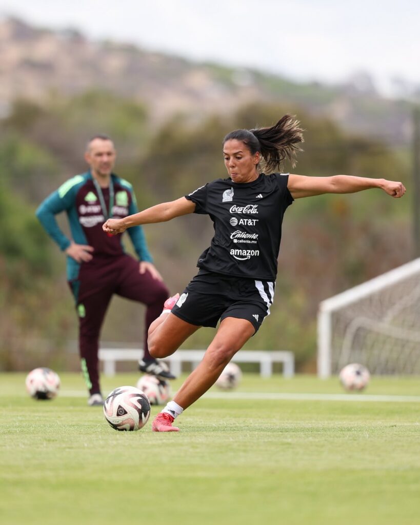 México femenino es uno de los favoritos en la región. 