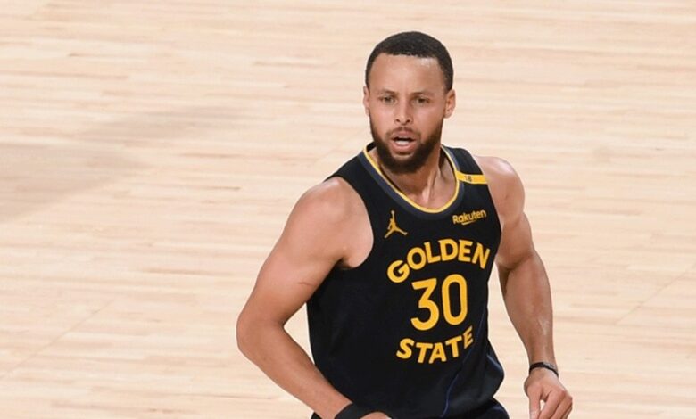 Stephen Curry está lesionado y no estará disponible.