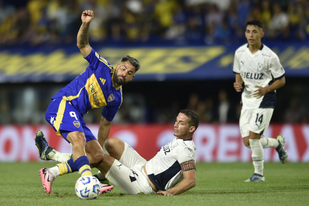 Boca vs Independiente, mano a mano en la Bombonera