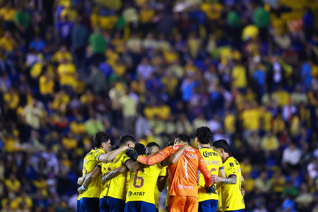 Sin Álvaro Fidalgo, el América va por su primer triunfo. (Photo by Manuel Velasquez/Getty Images)