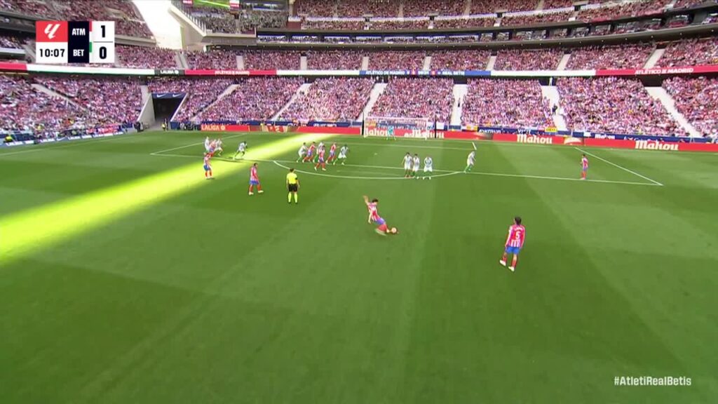 Desde allí, la Araña marcó el 1-0 vs Betis.