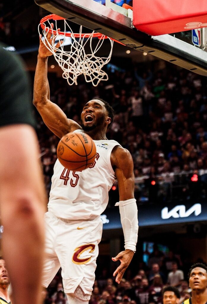 Estadísticas de Donovan Mitchell hoy vs Pacers. 