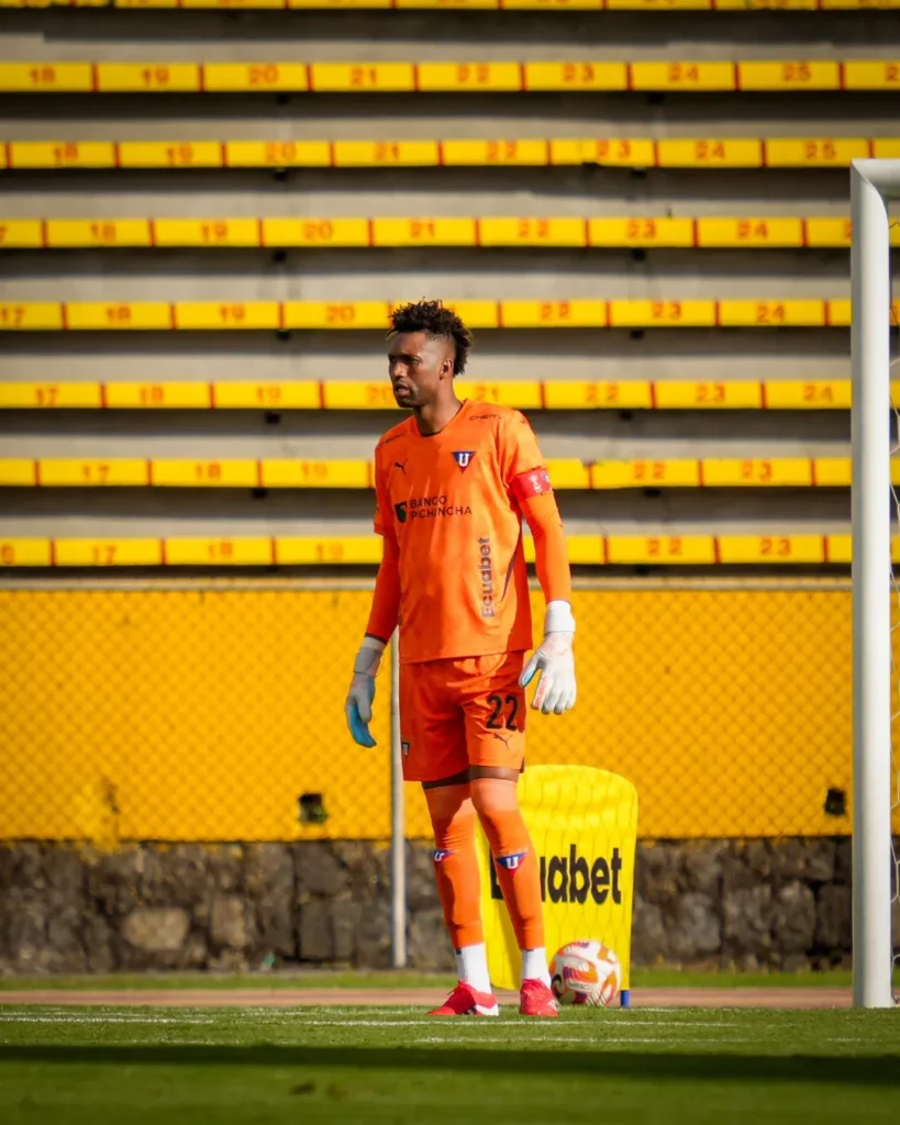 Liga y Flamengo llegan a la última fecha con ocho puntos. 