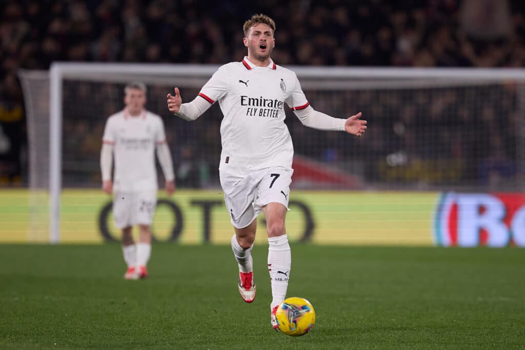 Santiago Giménez en la Serie A