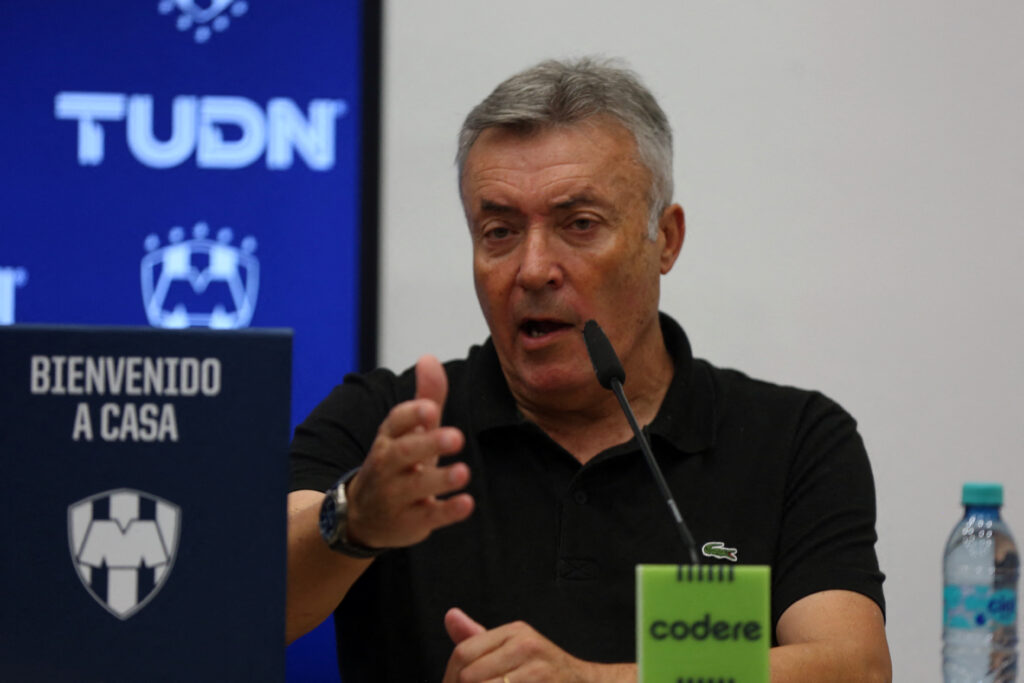 Domenec Torrent define los once de Monterrey vs Inter
