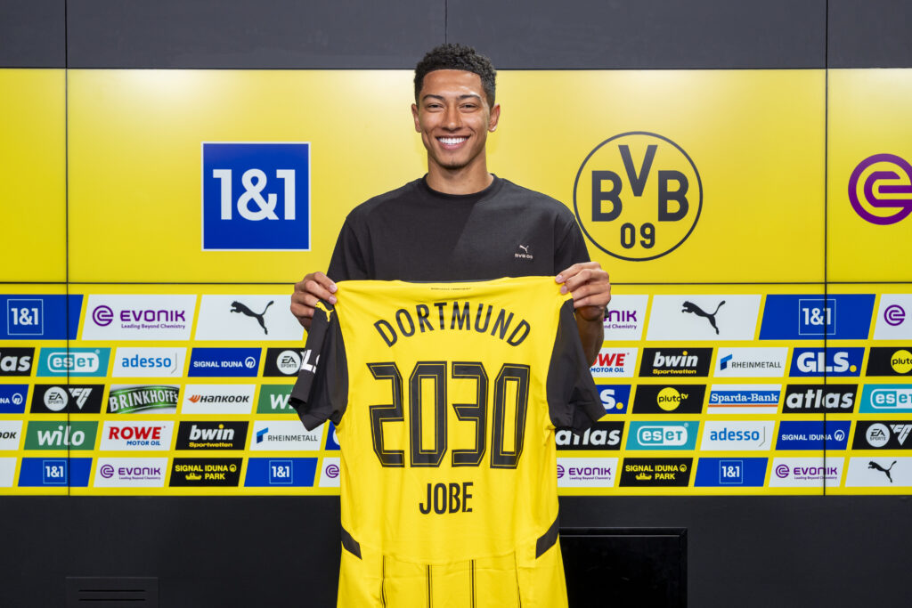 De la mano de Jobe Bellingham, el Dortmund va por el pase a cuartos. (Photo by Alexandre Simoes/Borussia Dortmund via Getty Images)