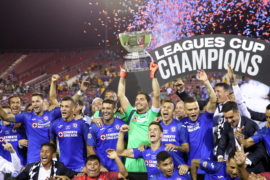 El primer campeón de la Leagues Cup fue Cruz Azul. 