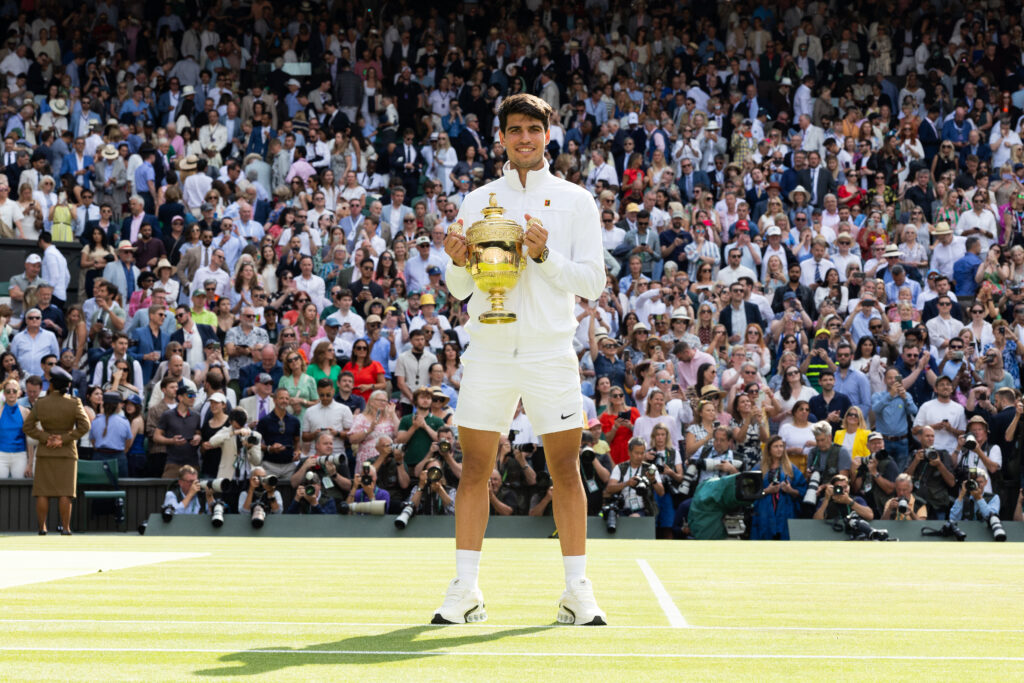 Fritz vs Alcaraz: el español quiere seguir haciendo historia en Inglaterra. (Photo by Simon Bruty/Anychance/Getty Images)