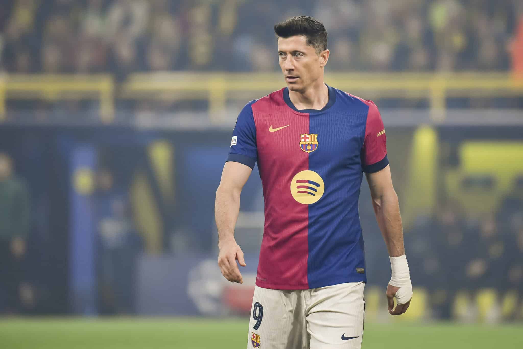 lewandowski en alineacion del barcelona