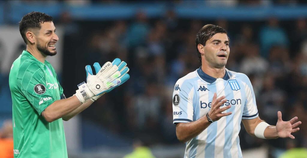 Posible formación de Racing vs San Lorenzo: ¿titulares o suplentes?