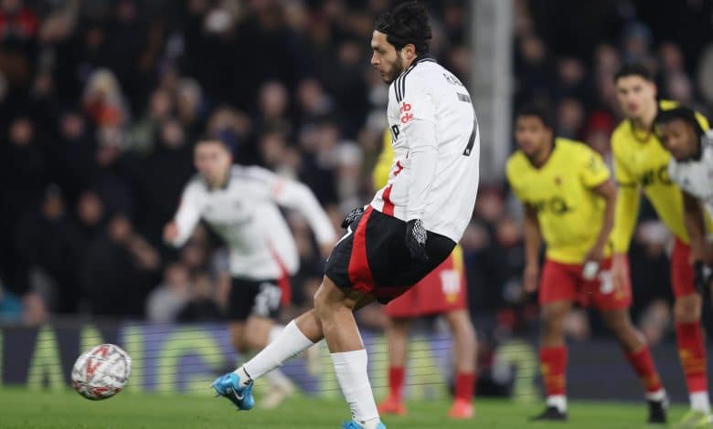 Raúl Jiménez: probabilidad de gol vs Newcastle por Copa de la Liga (Getty Images)