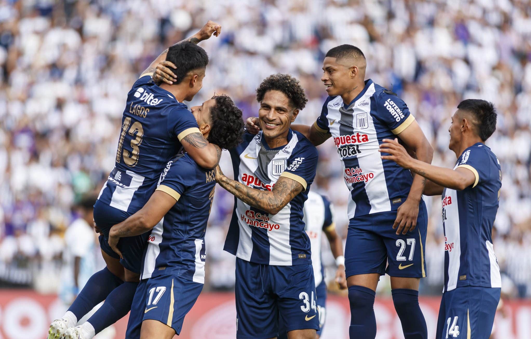 Posible alineación de Alianza Lima vs U de Chile. (Getty Images)