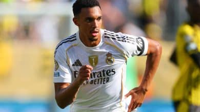Que pasó con Alexander-Arnold: Por qué es suplente en el Real Madrid
