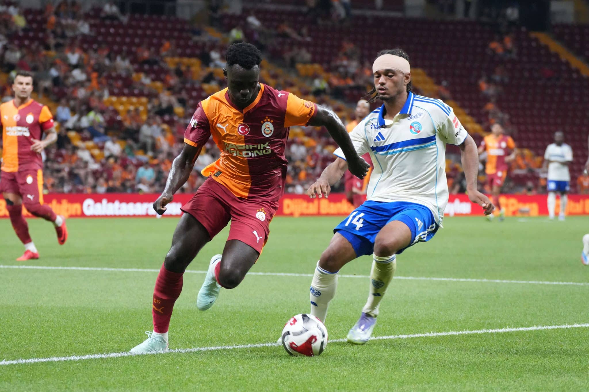 Así fue el gol de Davinson Sánchez con el Galatasaray