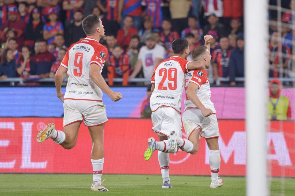 Estudiantes hoy: formación confirmada vs Gimnasia por la Liga Profesional