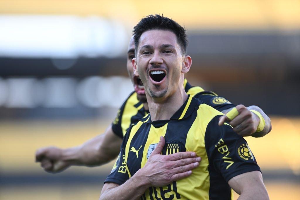 Racing vs Peñarol: donde ver, posibles formaciones y horarios en la Copa Libertadores