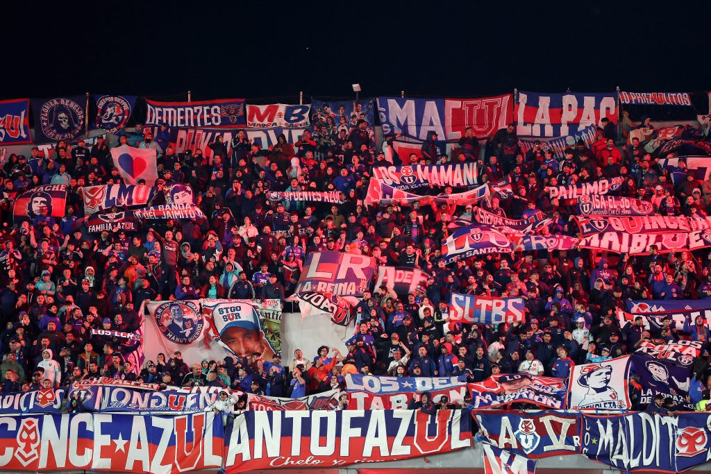 Sin su publico, la U de Chile va por la clasificación. (Foto: Getty Images)