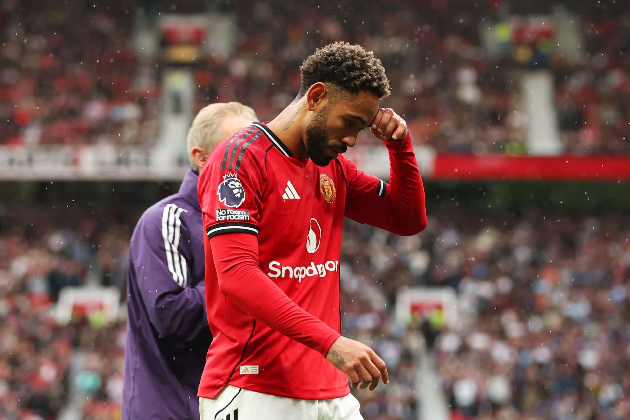 Matheus Cunha lesionado en Manchester United