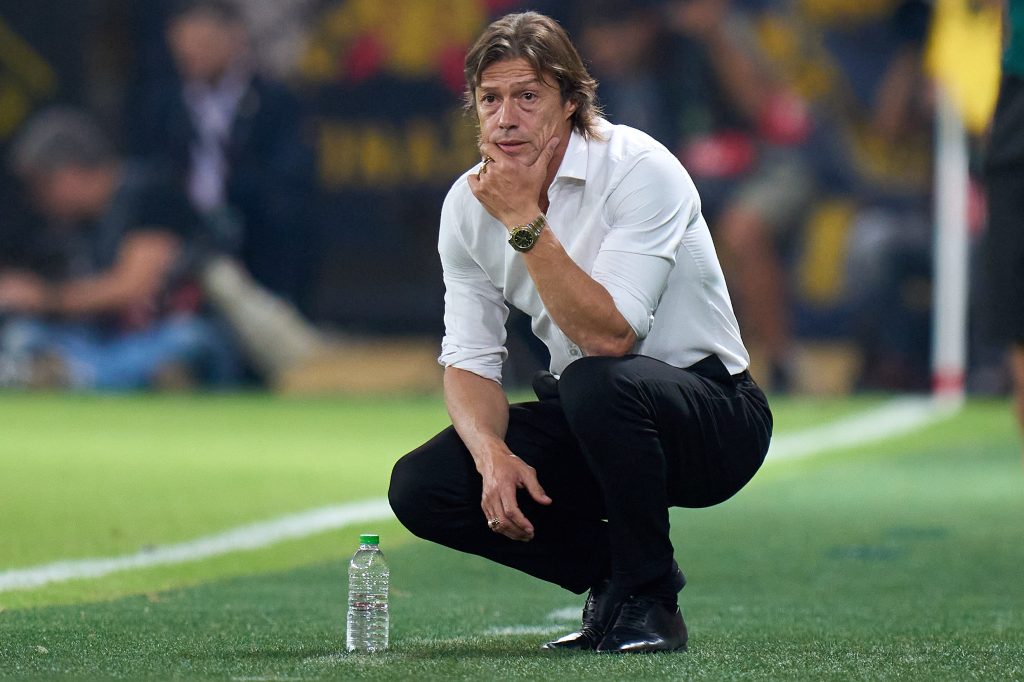 Almeyda apuesta en un once sin Gabriel Suazo (Photo by Angel Martinez - UEFA/UEFA via Getty Images)