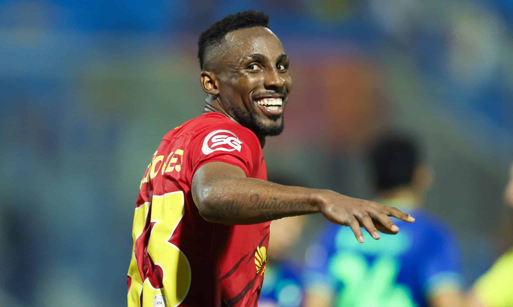 Julián Quiñones hoy: donde ver Qadisiya vs Al Khaleej. (Getty Images)