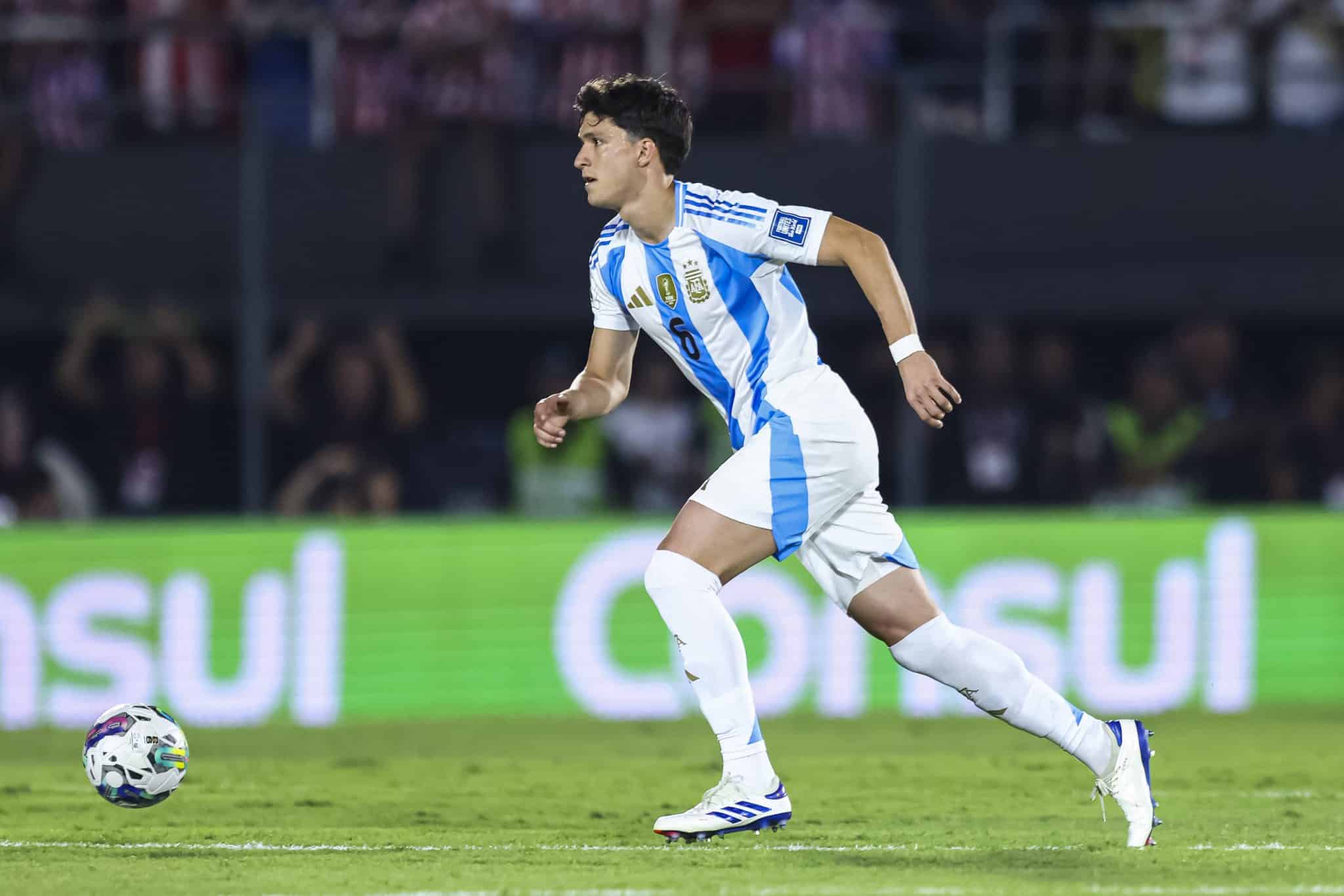 Leonardo Balerdi: el defensor que podría tomar el lugar de “Cuti” Romero ante Ecuador