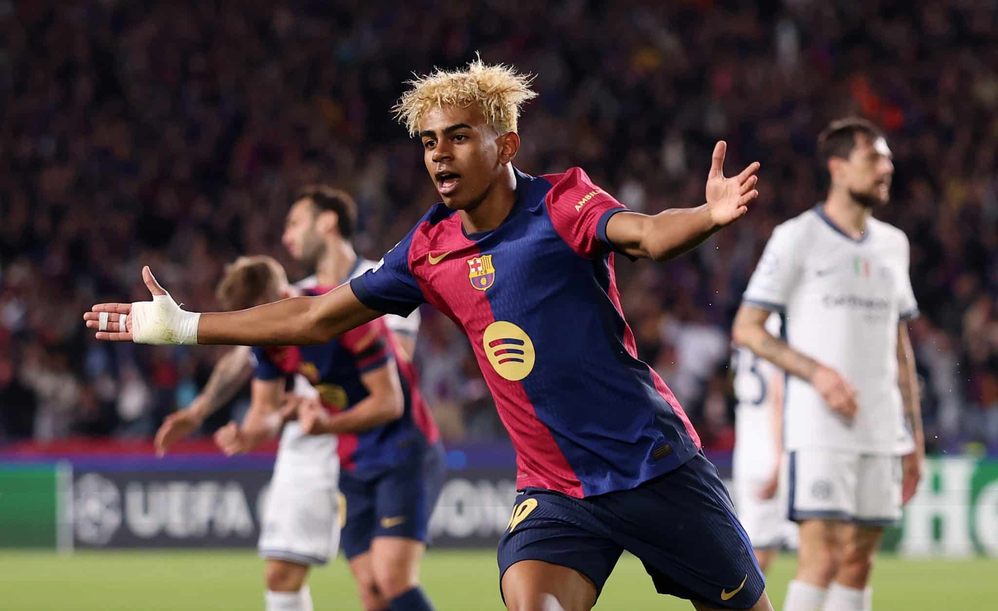 lamine yamal va por el balon de oro