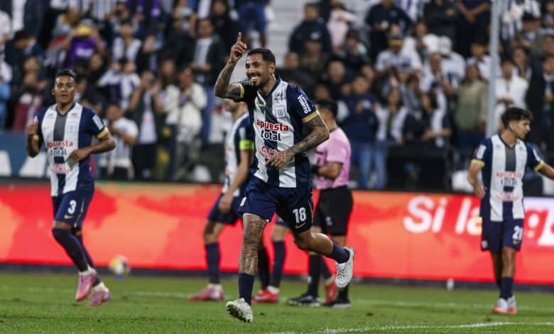 Universitario hoy: Reclamo formal contra Sergio Peña. (Getty Images)