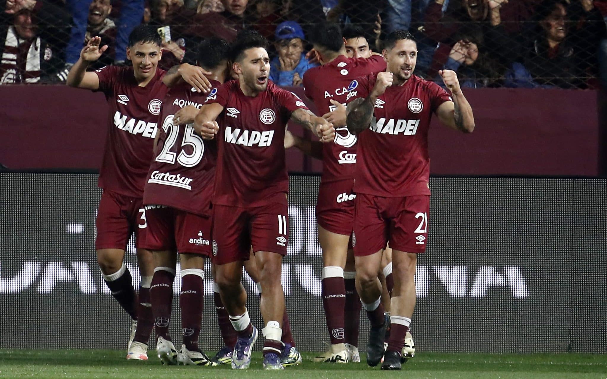 Posible formación de Lanús vs Universidad de Chile por Sudamericana. (Getty Images)