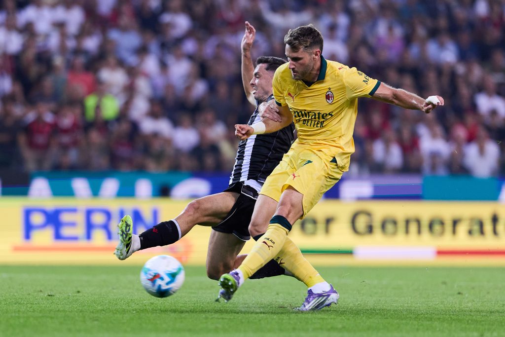 Santiago Giménez: probabilidades de gol vs Lecce en Copa Italia. (Getty Images)
