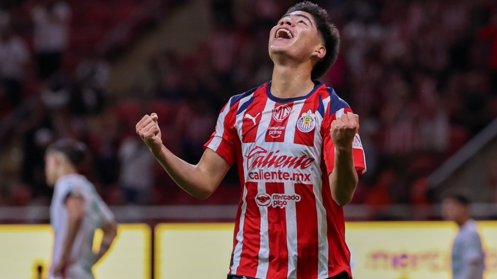 Samir Inda con Chivas en su debut Apertura 2025