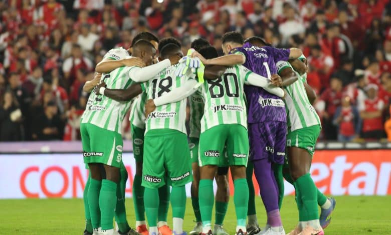 Por qué fue expulsado Simón García en Nacional vs América de Cali (Getty Images)