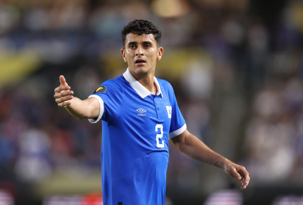 El Salvador vs Surinam