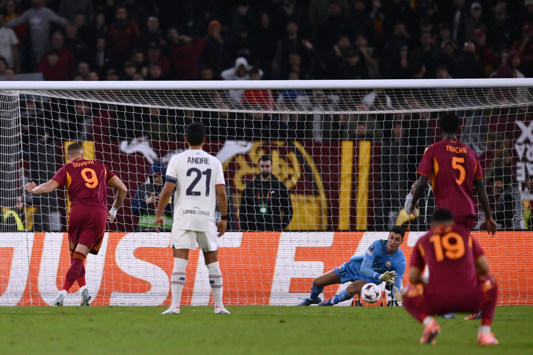 penales en roma vs lille
