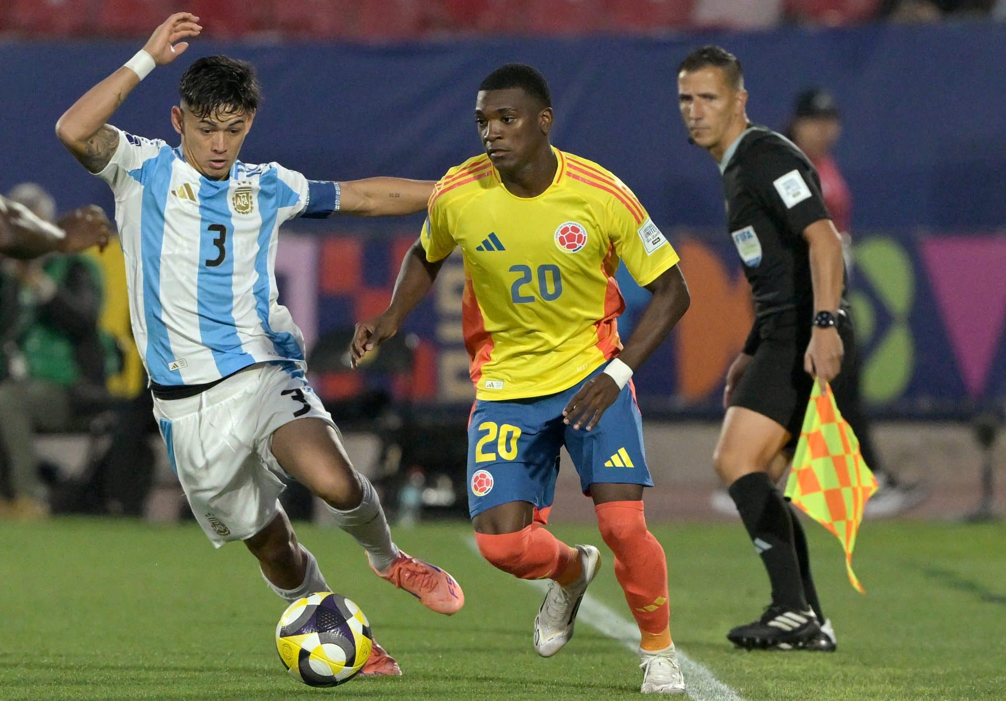 Así fue la lesión de Joel Canchimbo en Colombia vs Argentina. (Getty Images)